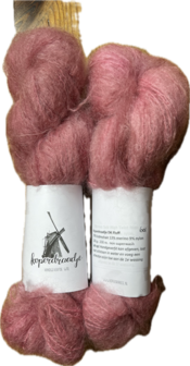 Kid mohair DK Fluff hand geverfd kleur nr 601 donker oud roze