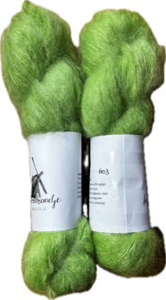 Kid mohair DK Fluff hand geverfd kleur nr 603 groen